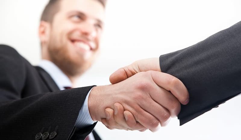 Khi doanh nghiệp cần một đối tác thay vì chỉ một môi giới